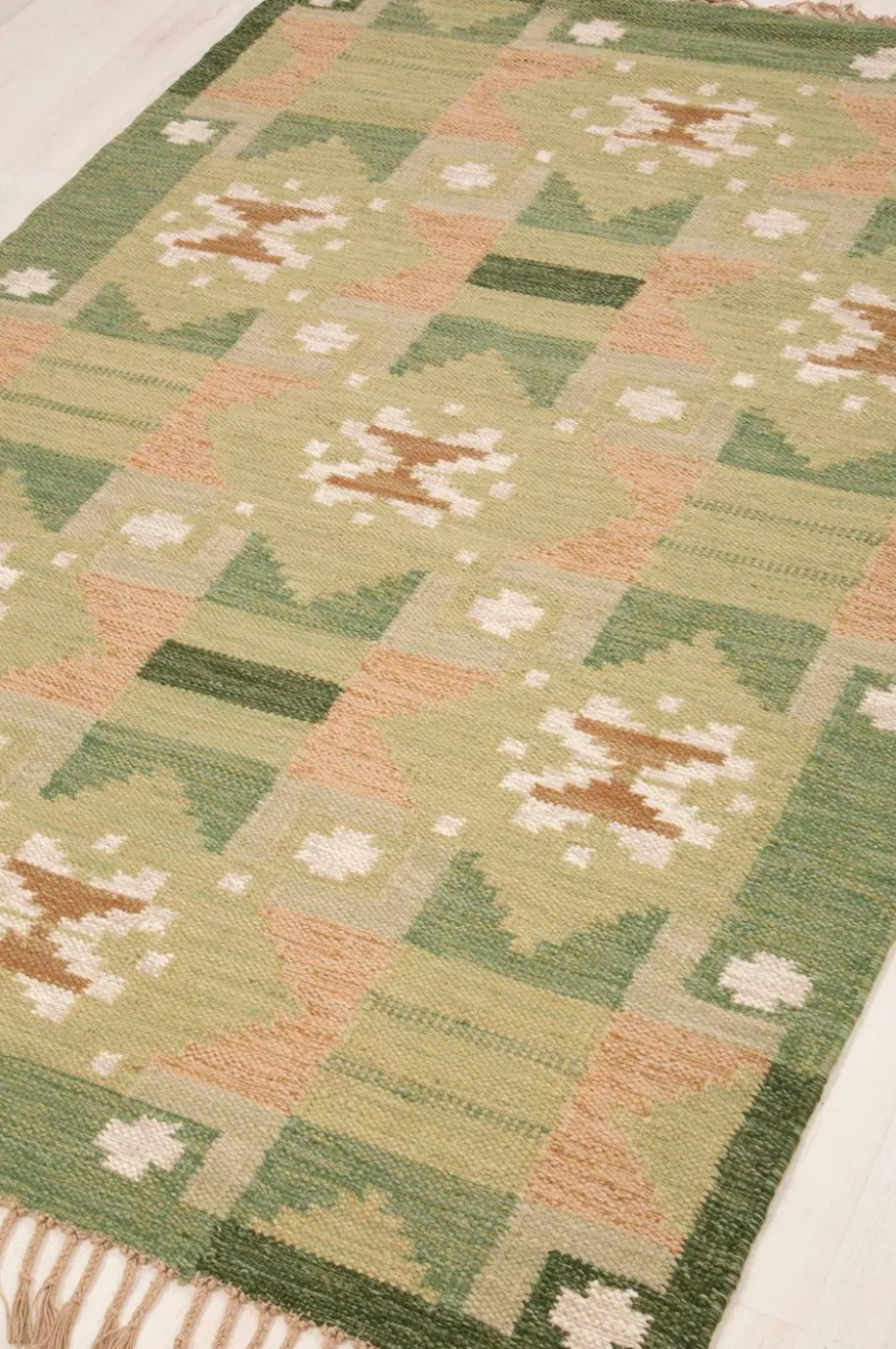 Bargi Ullteppe Röllakan, 170 x 230 cm
