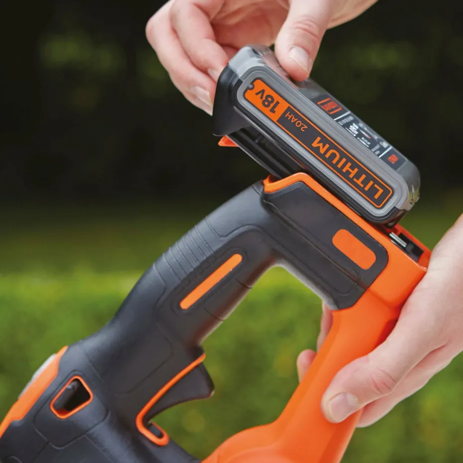 Black & Decker Hekkveske 18V - sverdlengde 45 cm
