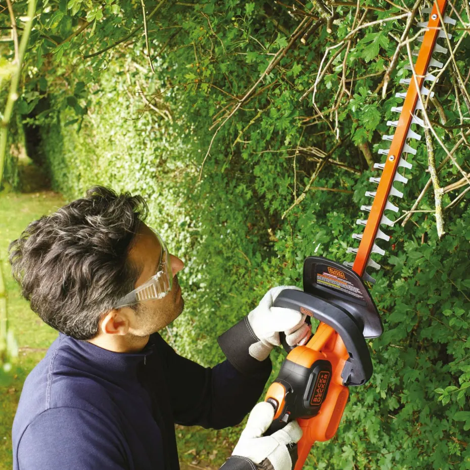 Black & Decker Hekkveske 18V - sverdlengde 45 cm