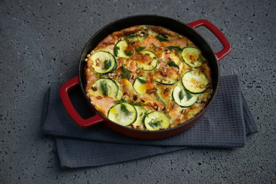 Combekk Skillet 24 cm emaljert resirkulert støpejern Bordeaux