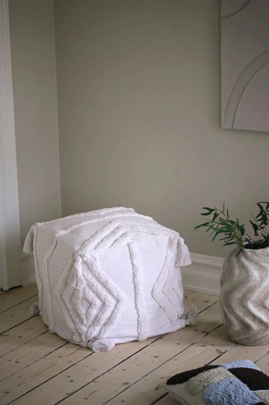 Eightmood Sittepuff, Amal