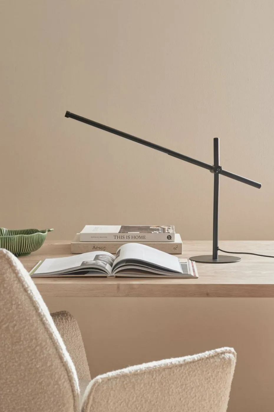 Ellos Home Bordlampe Atom LED