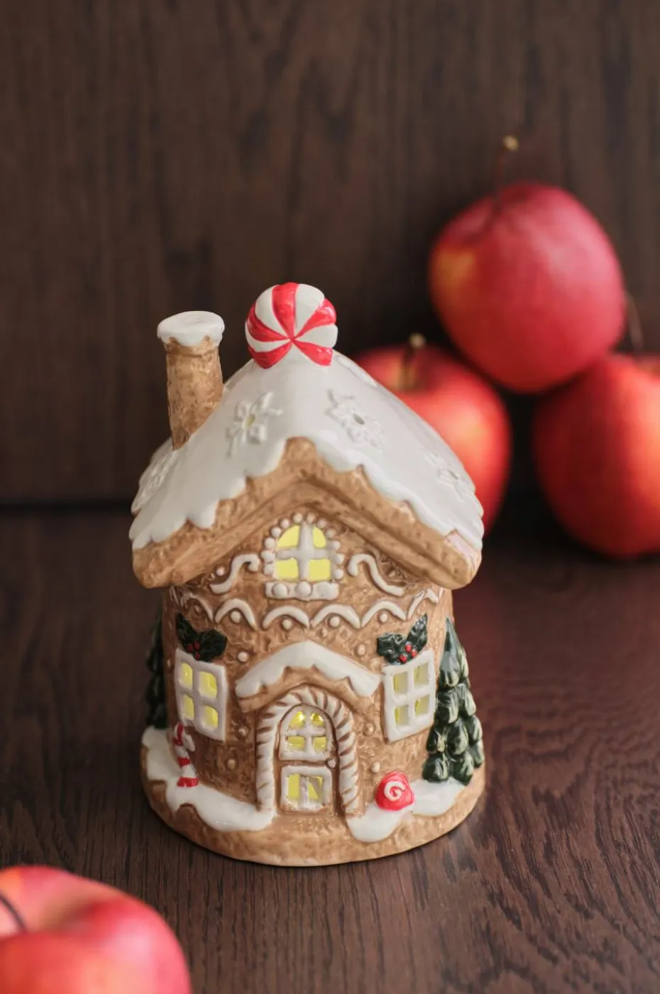 Ellos Home Dekorasjonshus Ginger med LED-belysning