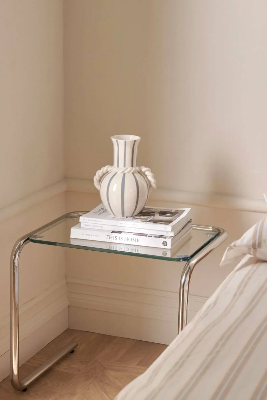 Ellos Home Nattbord / sidebord Antonio