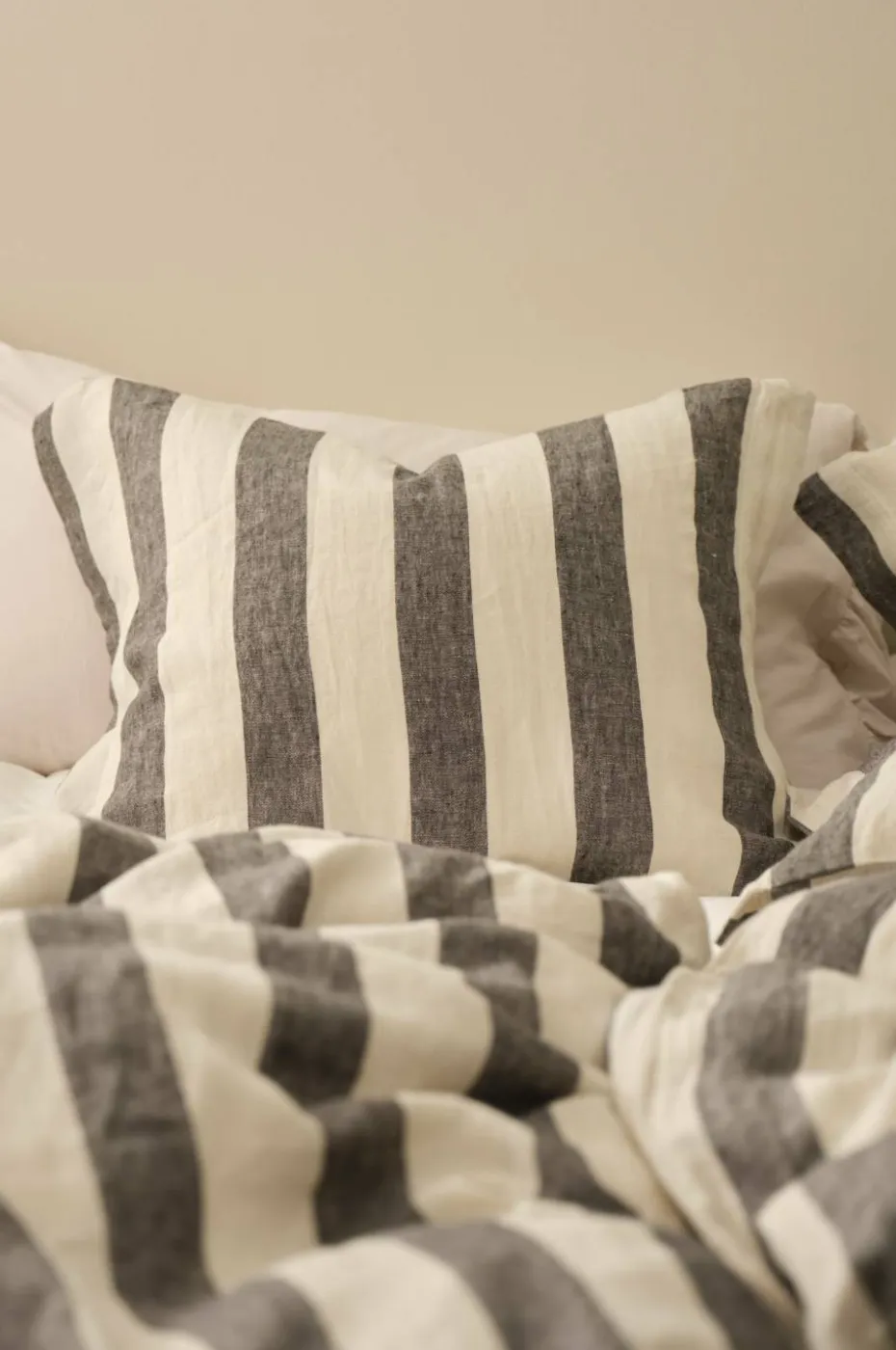 Ellos Home Putevar Candice Block Stripe i vasket lin