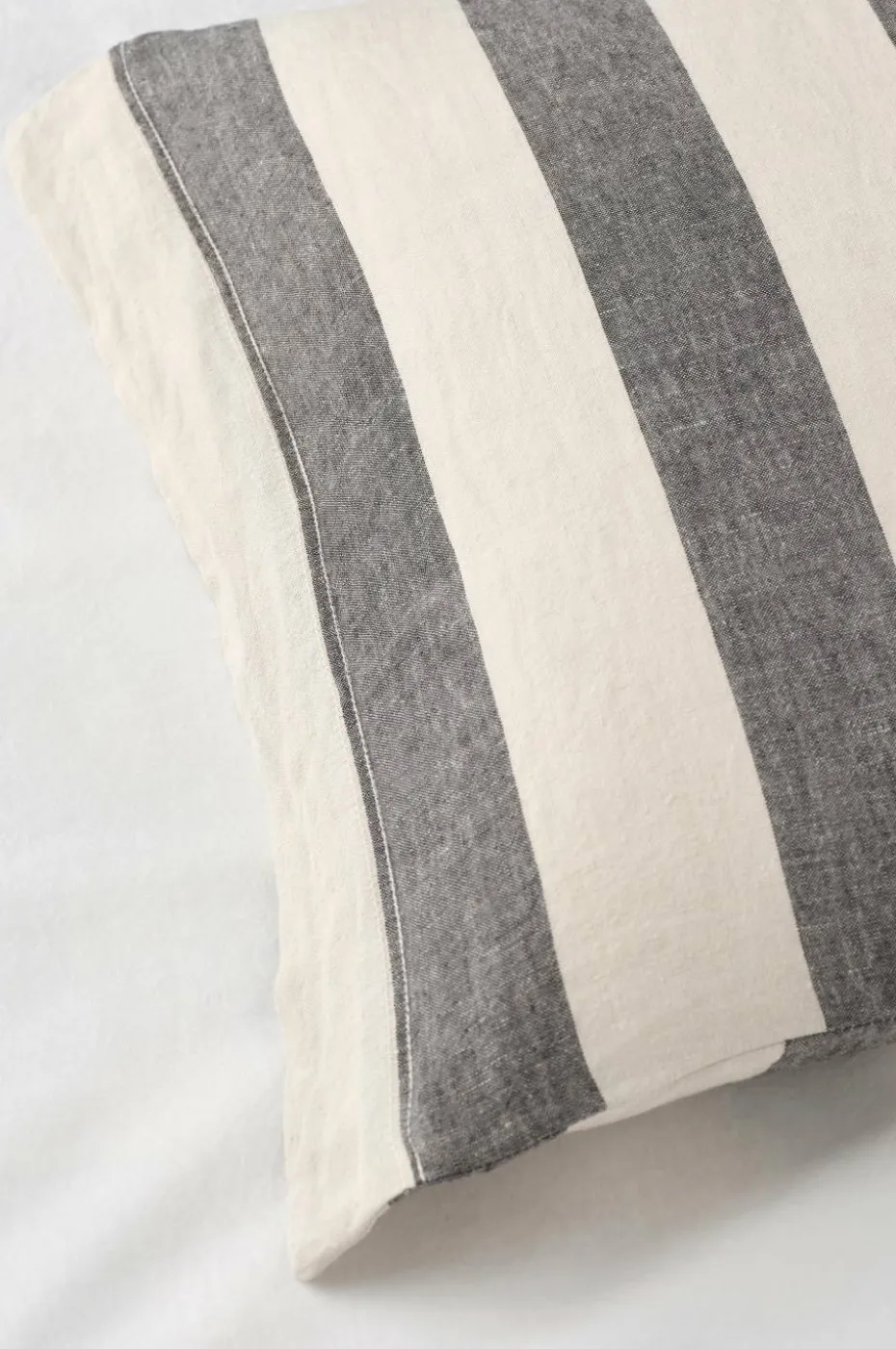 Ellos Home Putevar Candice Block Stripe i vasket lin