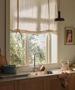 Ellos Home Roll up-gardin Elly Thin Stripe Rollup i resirkulert halvlinne