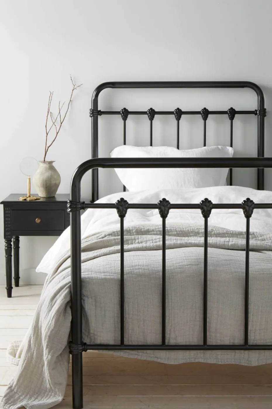 Ellos Home Seng Industrial 90x200