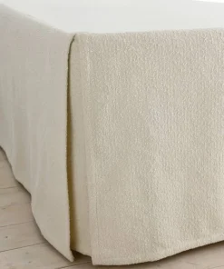Ellos Home Sengekappe Altro i bouclé, høyde 60 cm