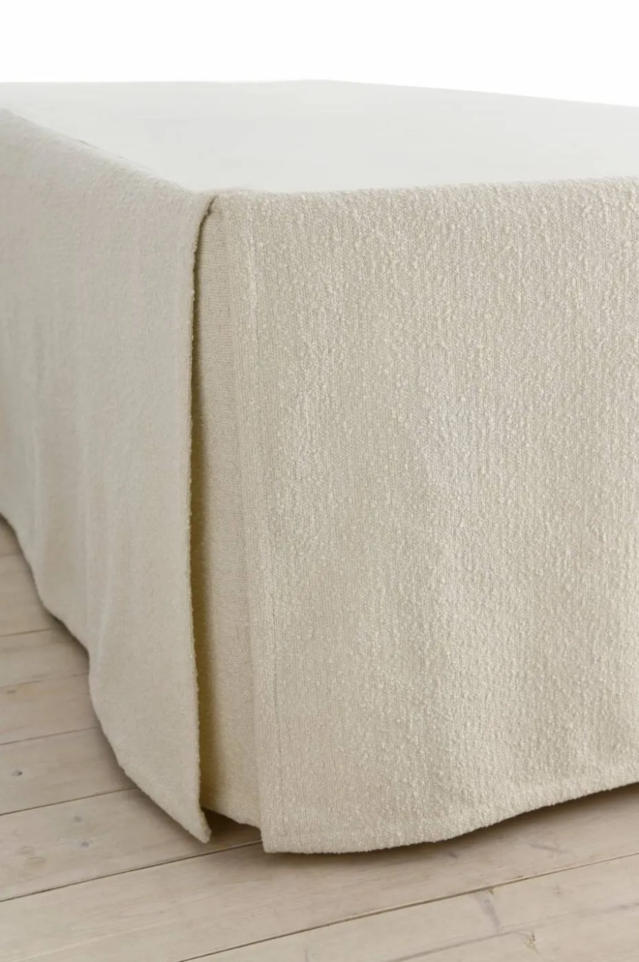 Ellos Home Sengekappe Altro i bouclé, høyde 60 cm