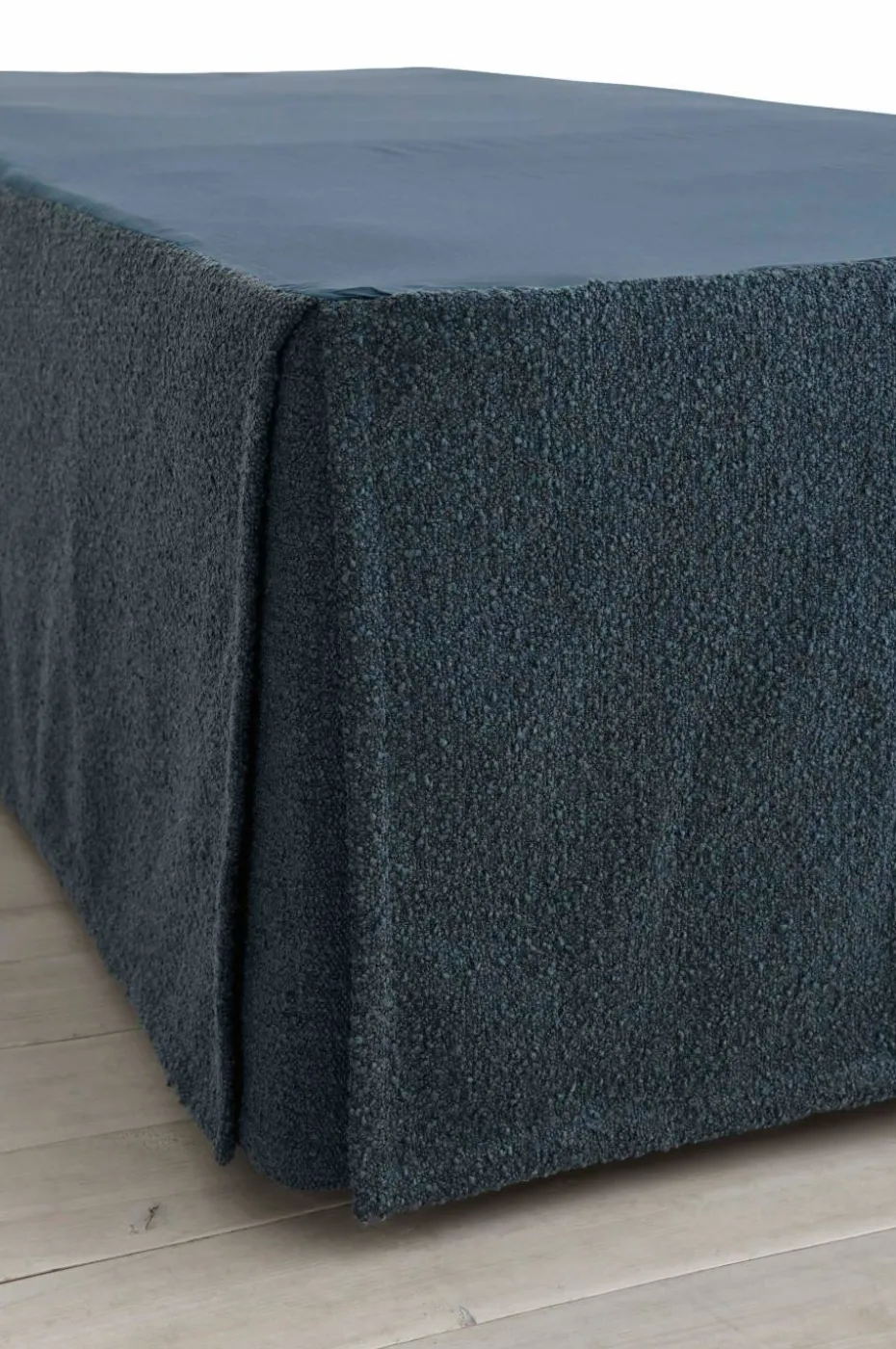Ellos Home Sengekappe Altro i bouclé, høyde 52 cm