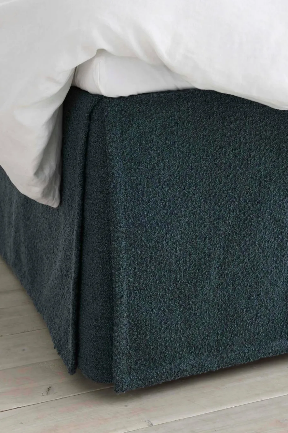 Ellos Home Sengekappe Altro i bouclé, høyde 52 cm