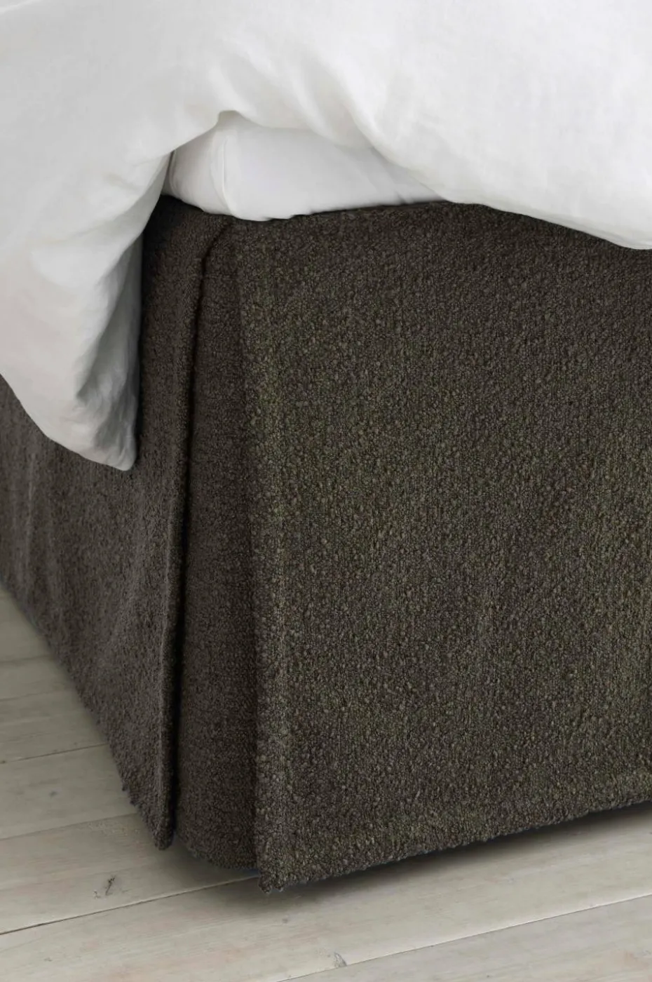 Ellos Home Sengekappe Altro i bouclé, høyde 52 cm