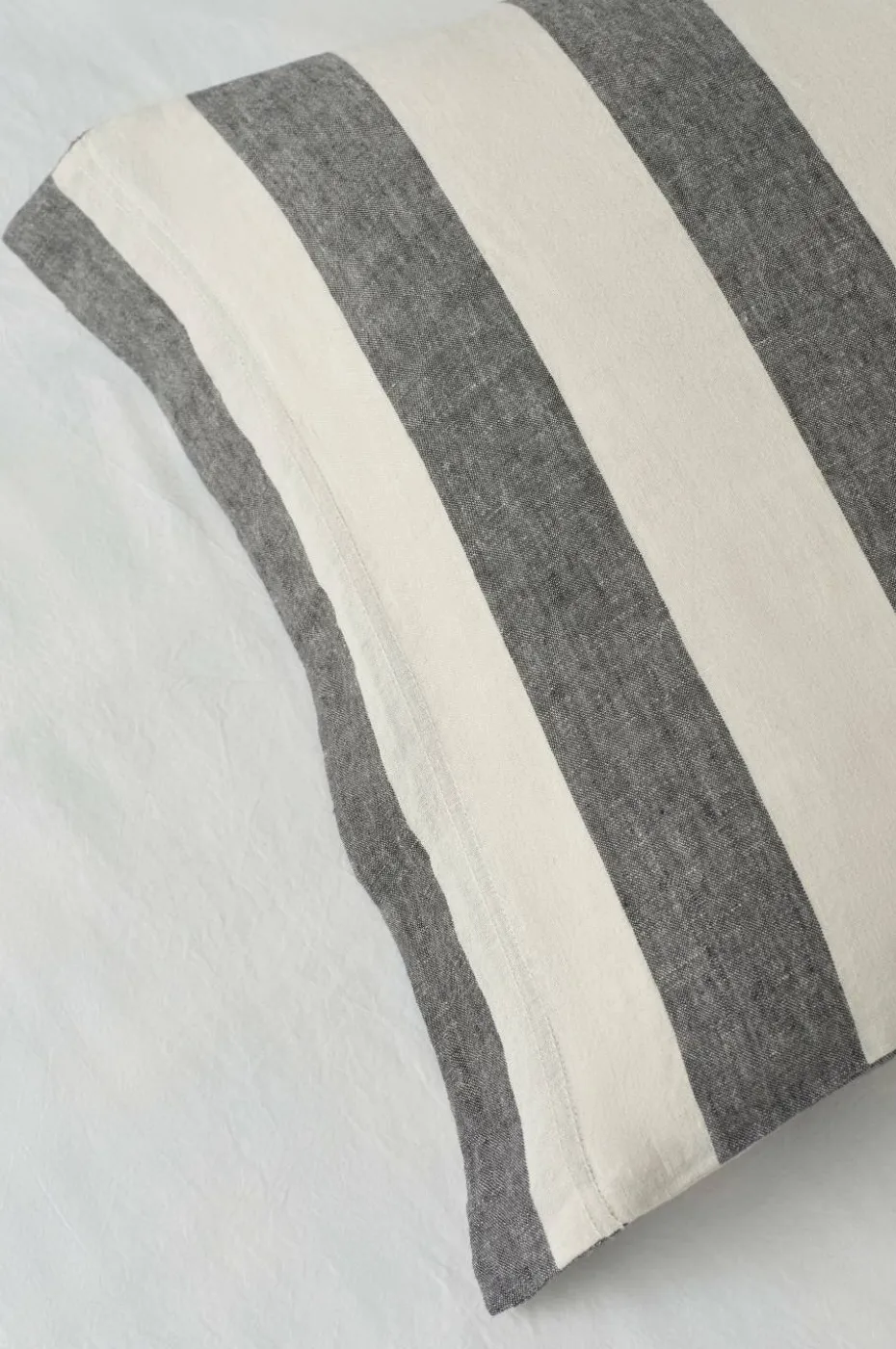 Ellos Home Sengesett Candice Block Stripe i vasket lin, 2 deler