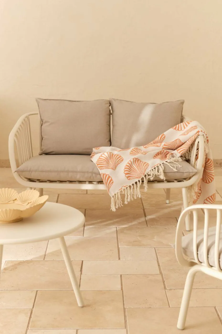 Ellos Home Utesofa Olvie 2-seter