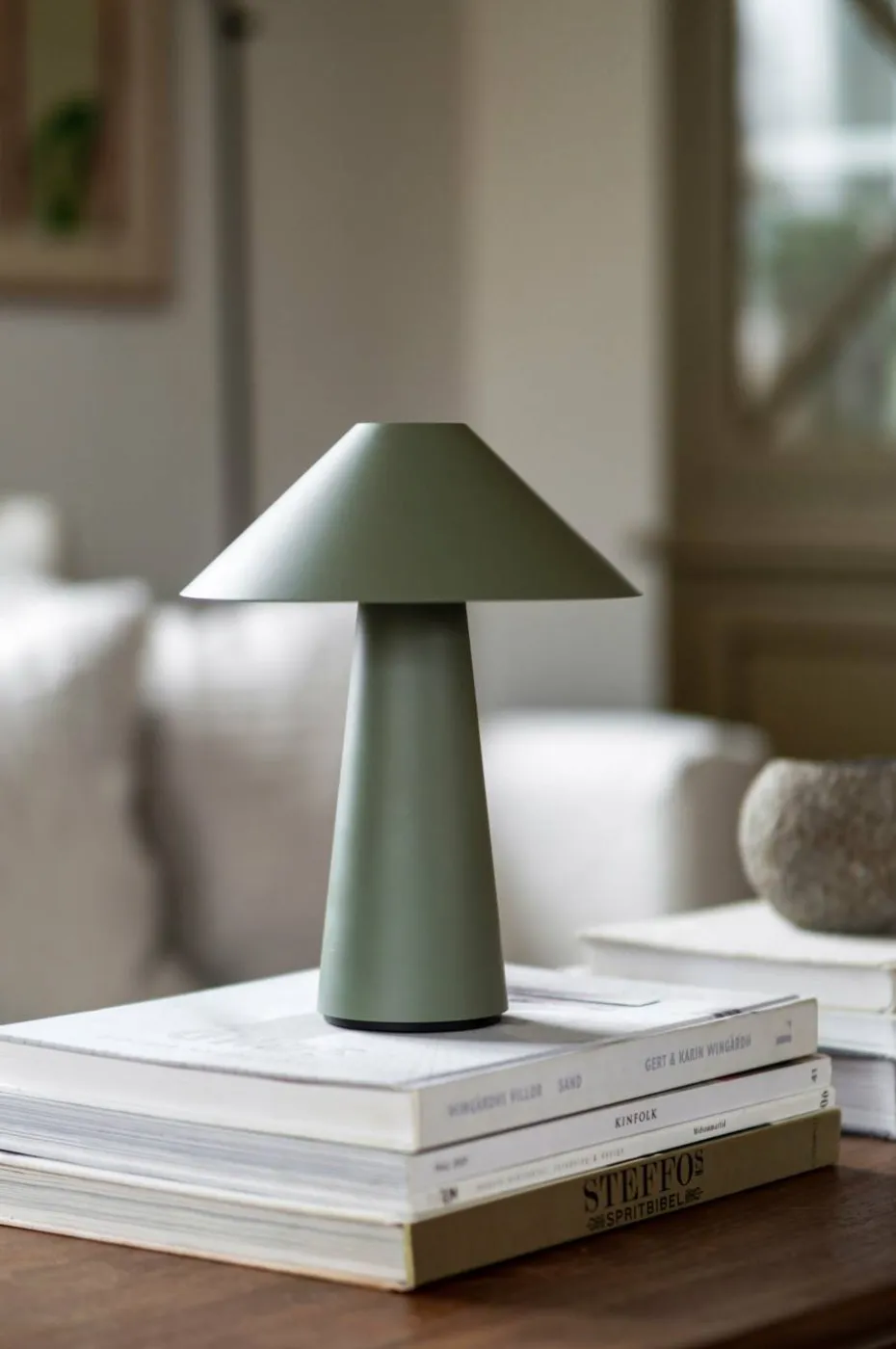 Globen Lighting Bærbar bordlampe Cannes IP44 Havregul