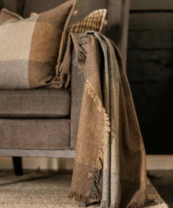 Halvor Bakke Ulundi Throw
