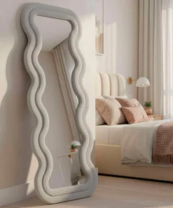 Hanah Home Cheval Mirror Mundo Oval