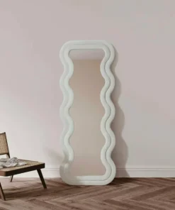 Hanah Home Cheval Mirror Mundo Oval