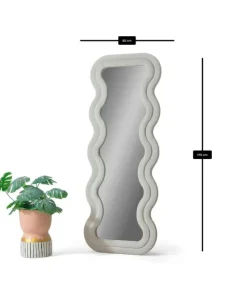 Hanah Home Cheval Mirror Mundo Oval