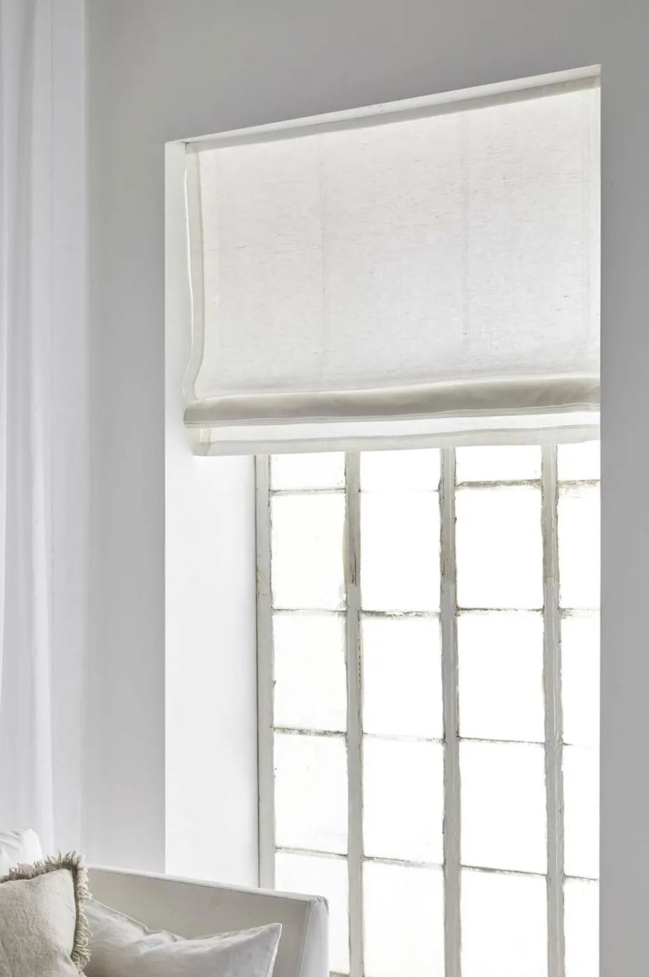 Himla Roman Blind Ebba
