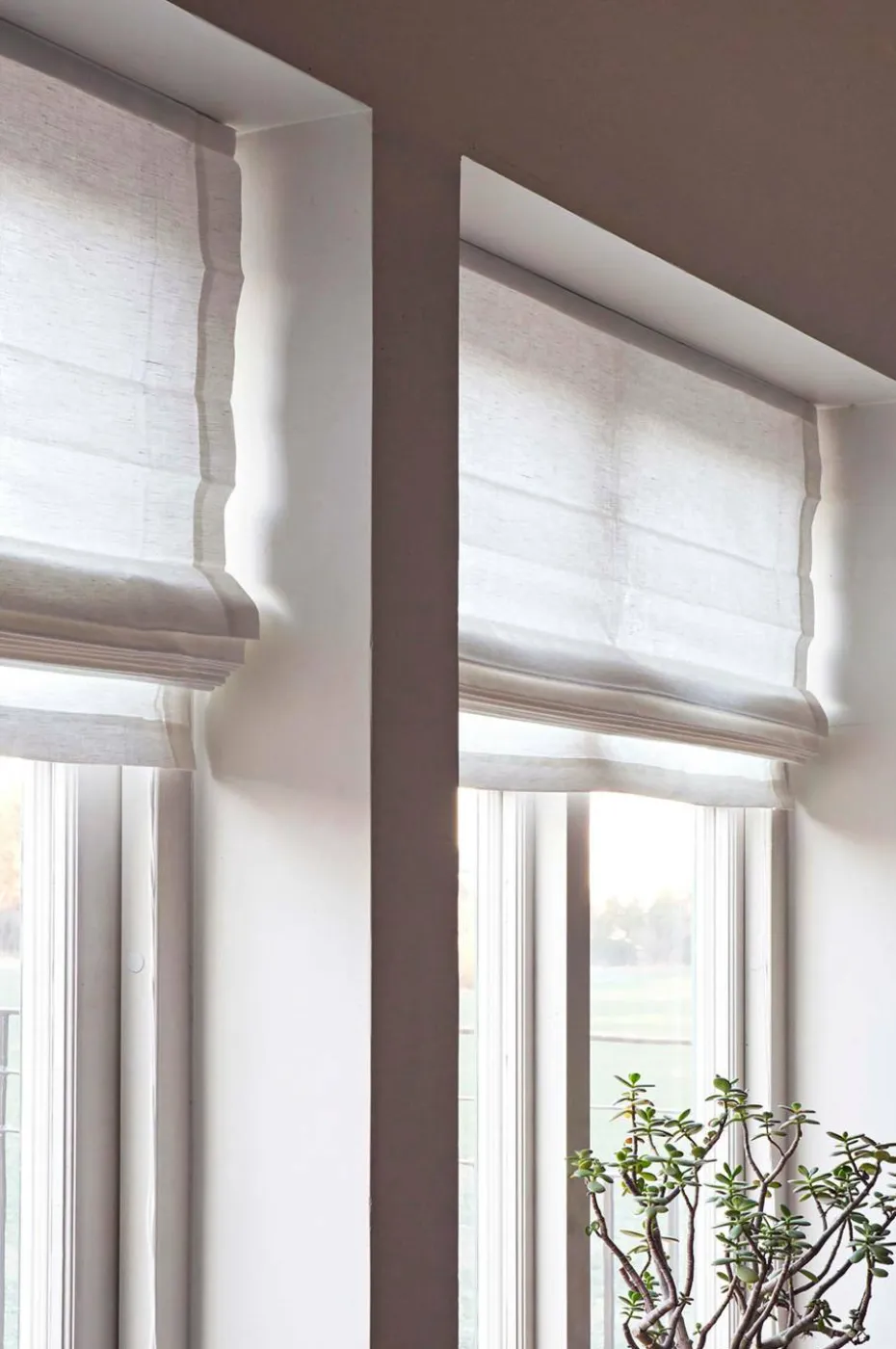 Himla Roman Blind Ebba