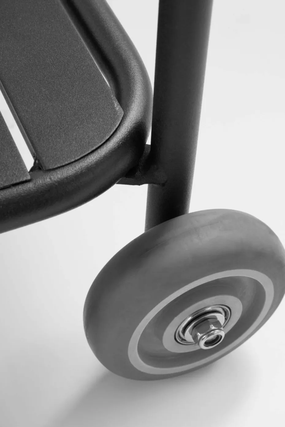 Jotex MENTON serveringsvogn utendørs