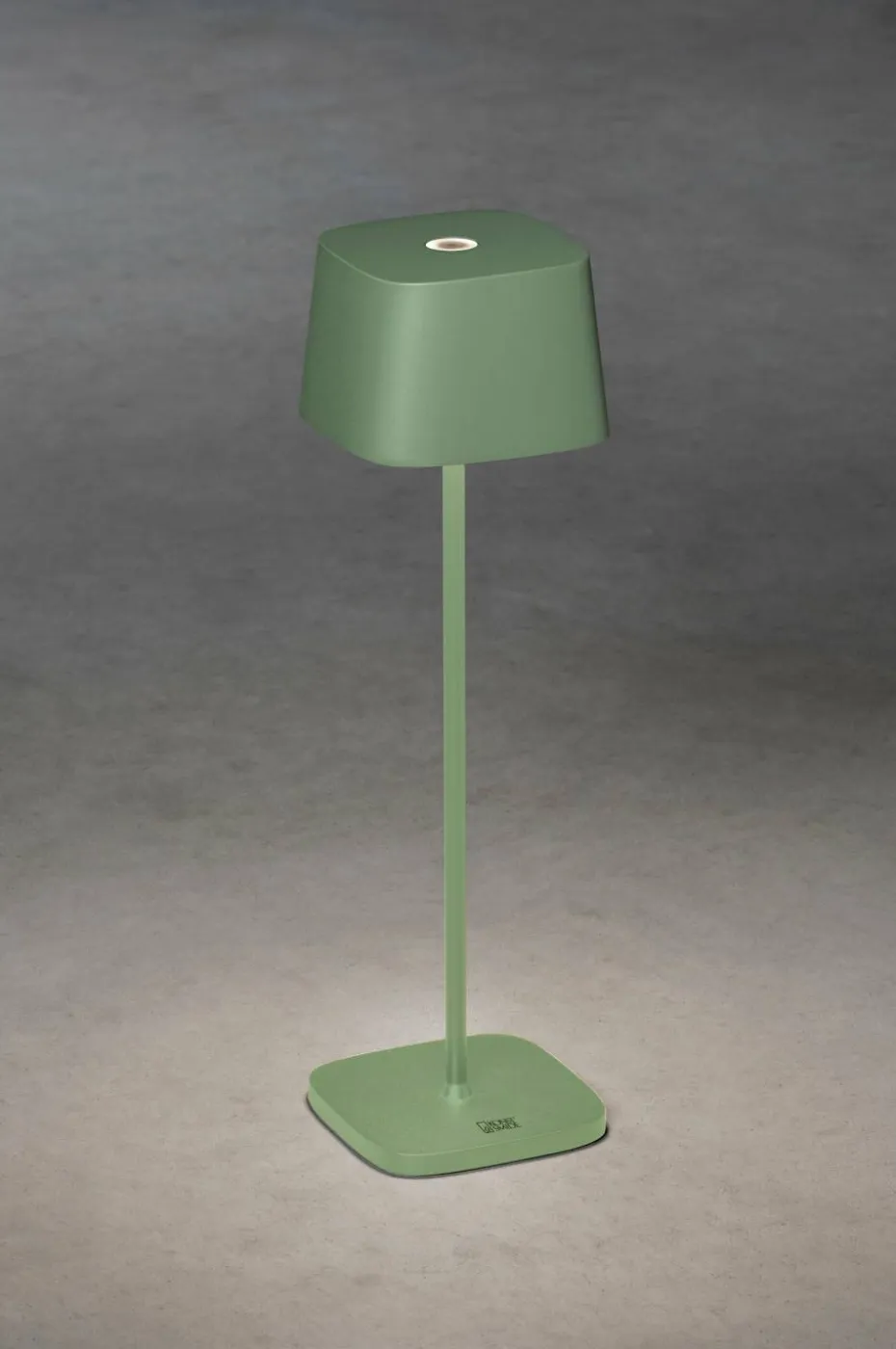 Konstsmide Bordlampe Capri USB høyde 36 cm