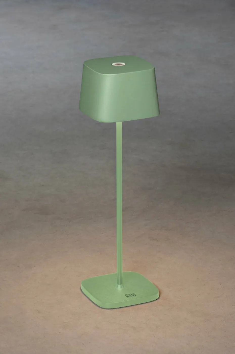 Konstsmide Bordlampe Capri USB høyde 36 cm