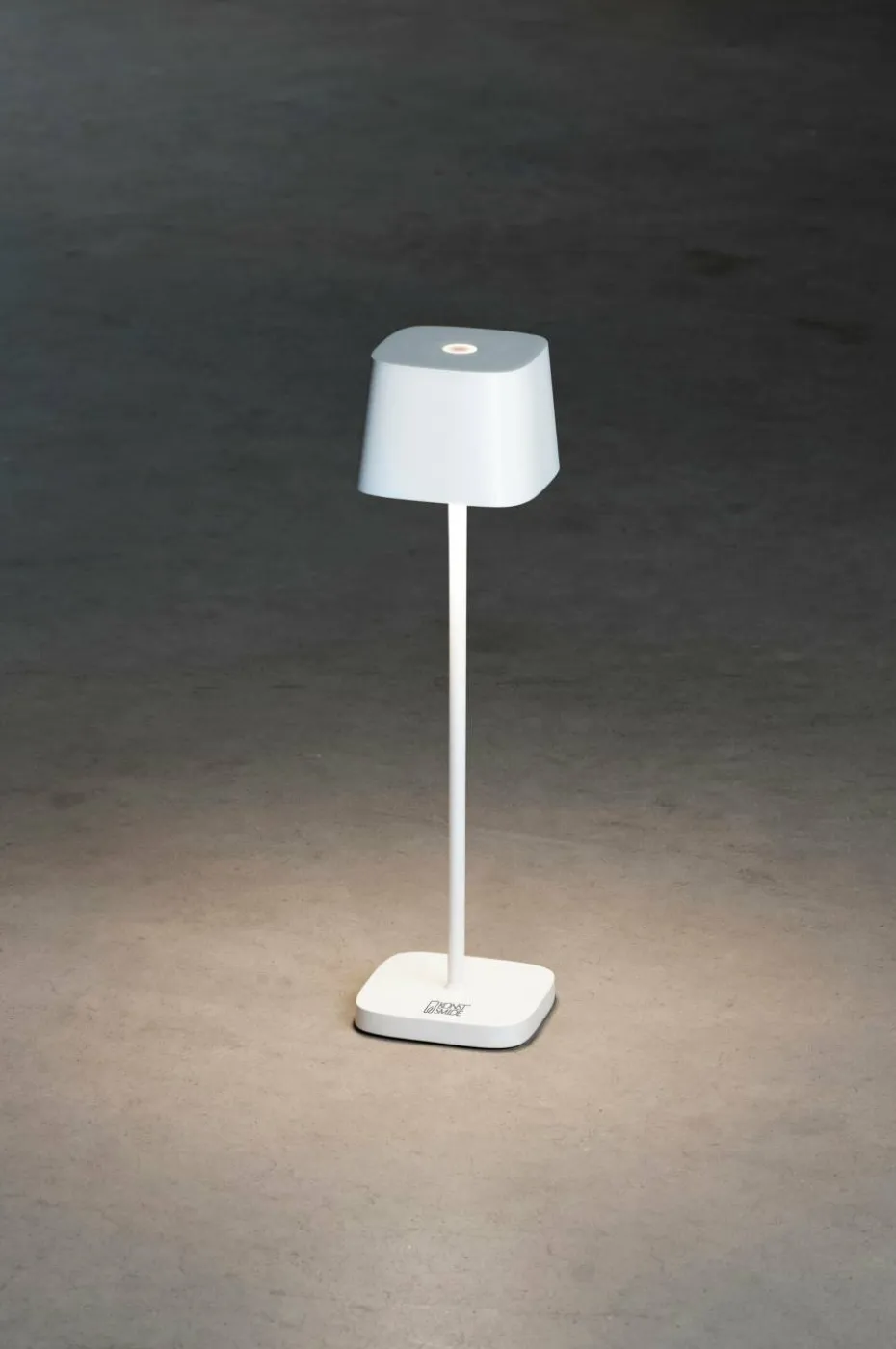 Konstsmide Bordlampe Capri USB høyde 20 cm