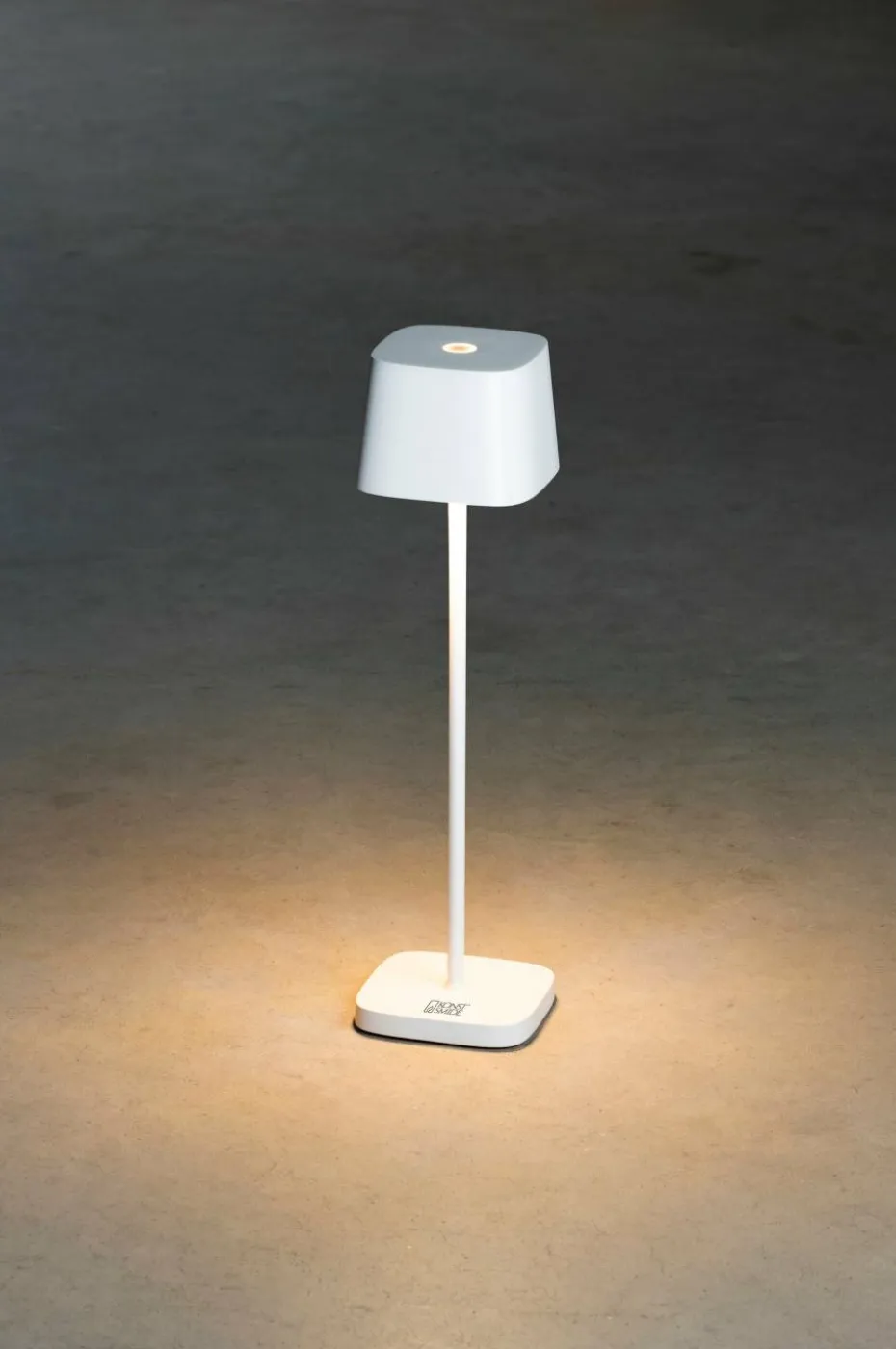 Konstsmide Bordlampe Capri USB høyde 20 cm