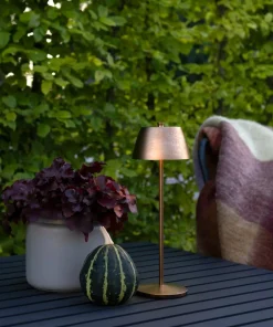 Konstsmide Éze bordlampe usb