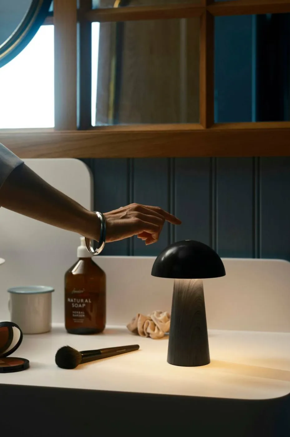 Kreafunk Bærbar LED-lampe Bello