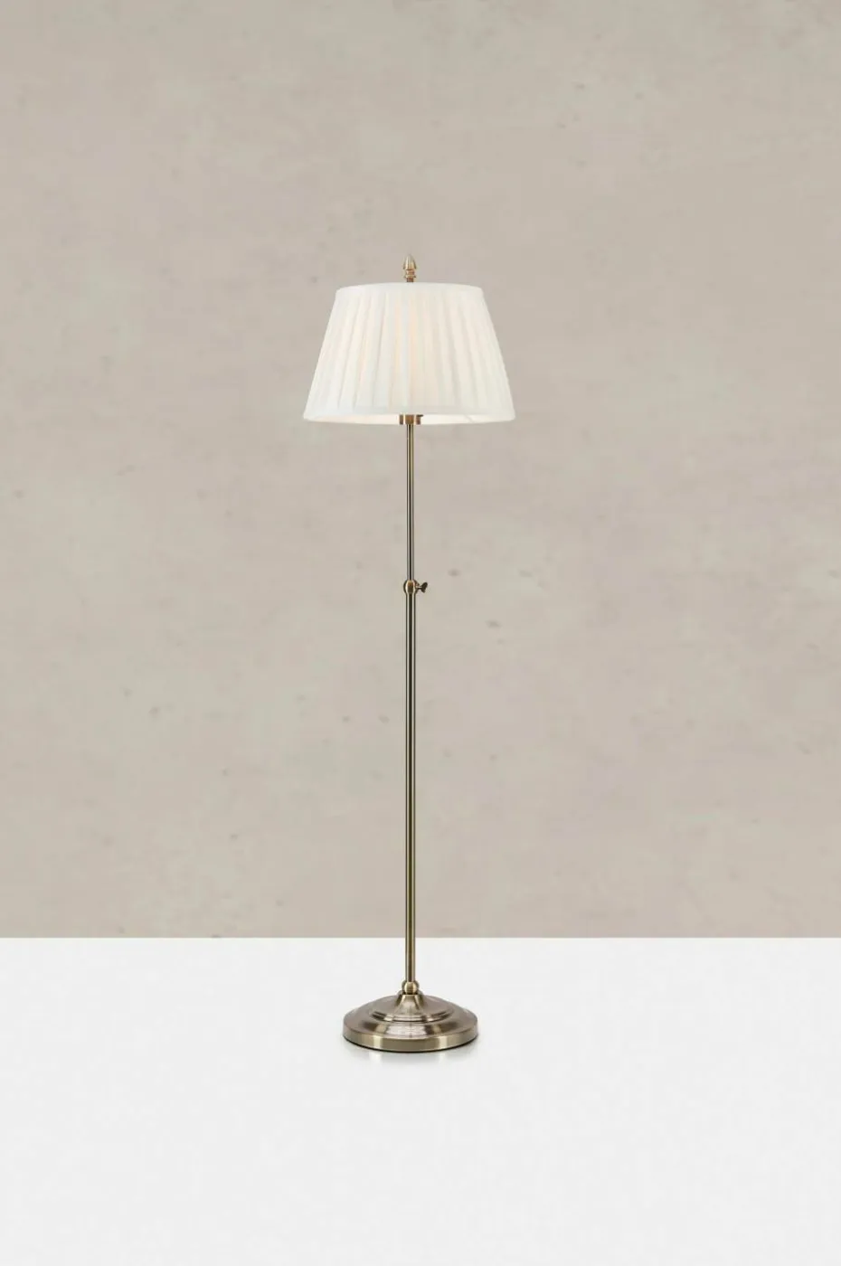 Markslöjd Gulvlampe Oxford