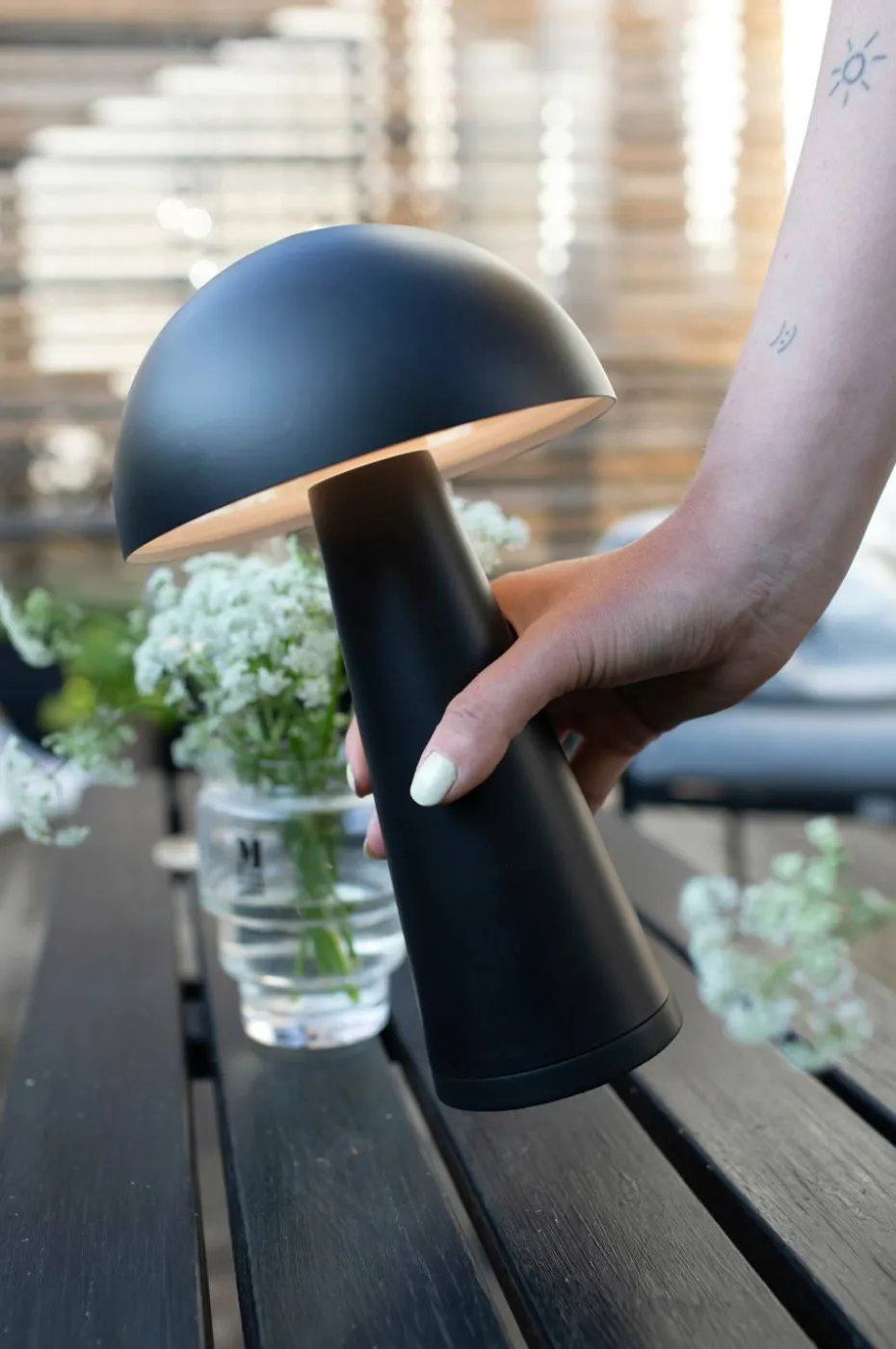 Markslöjd Oppladbar bordlampe Fungi