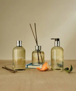 Molton Brown Orange & Bergamot Fine Liquid Hand Wash 300 Ml