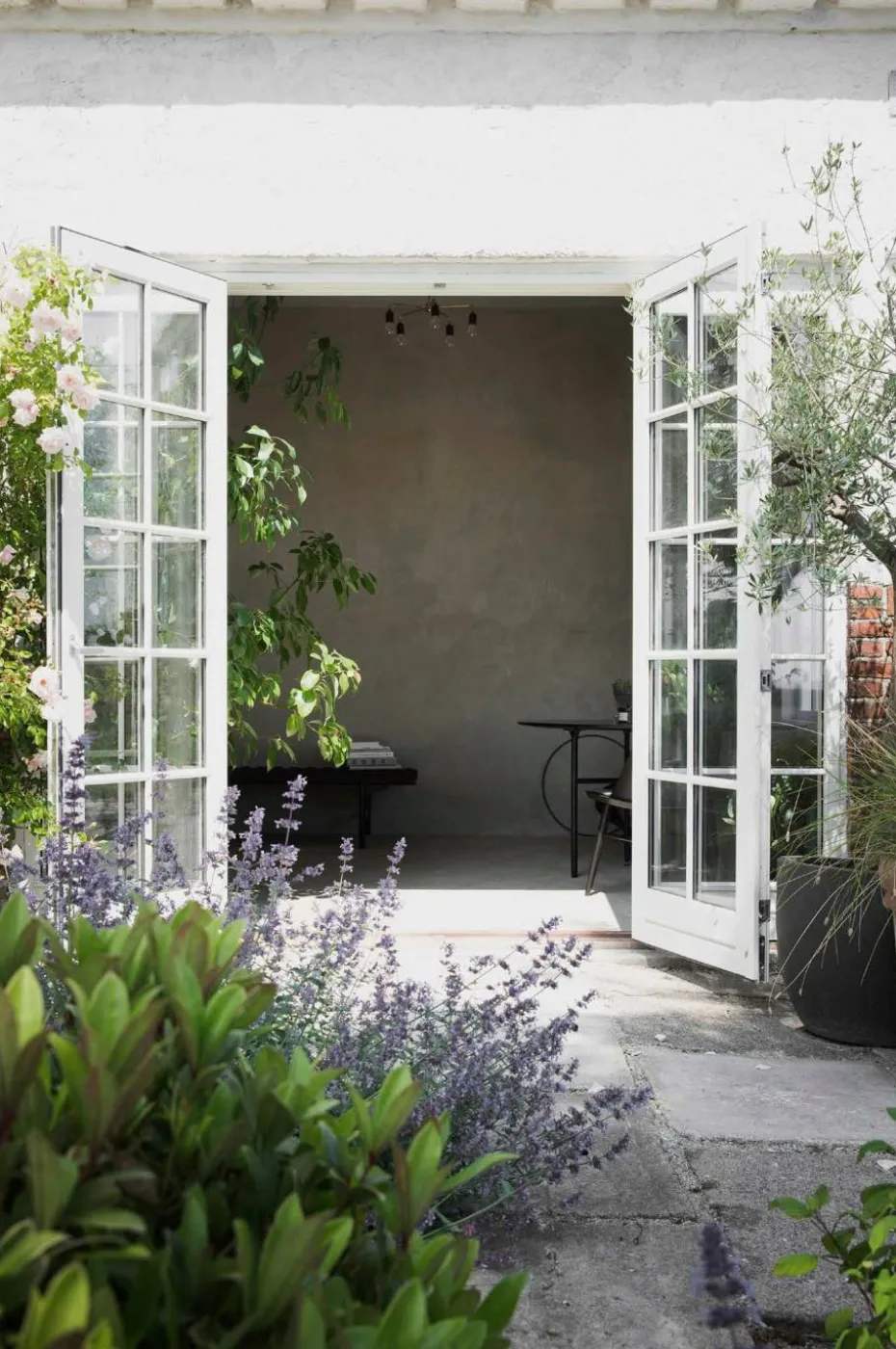 New Mags Coffee Table Book - Kinfolk Garden