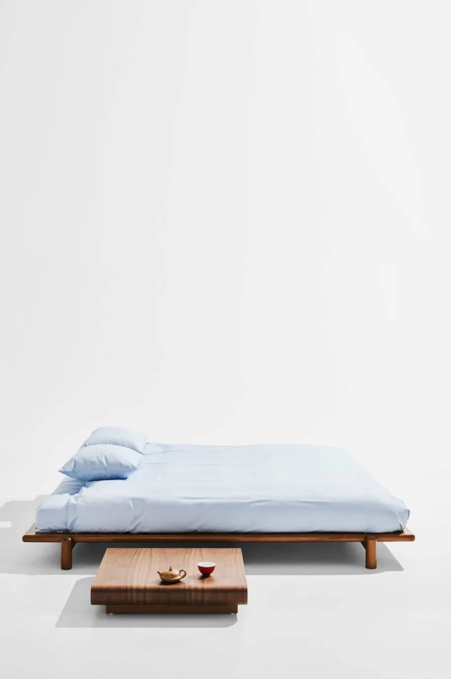 Pastill Julie sengeramme i furu 180 cm