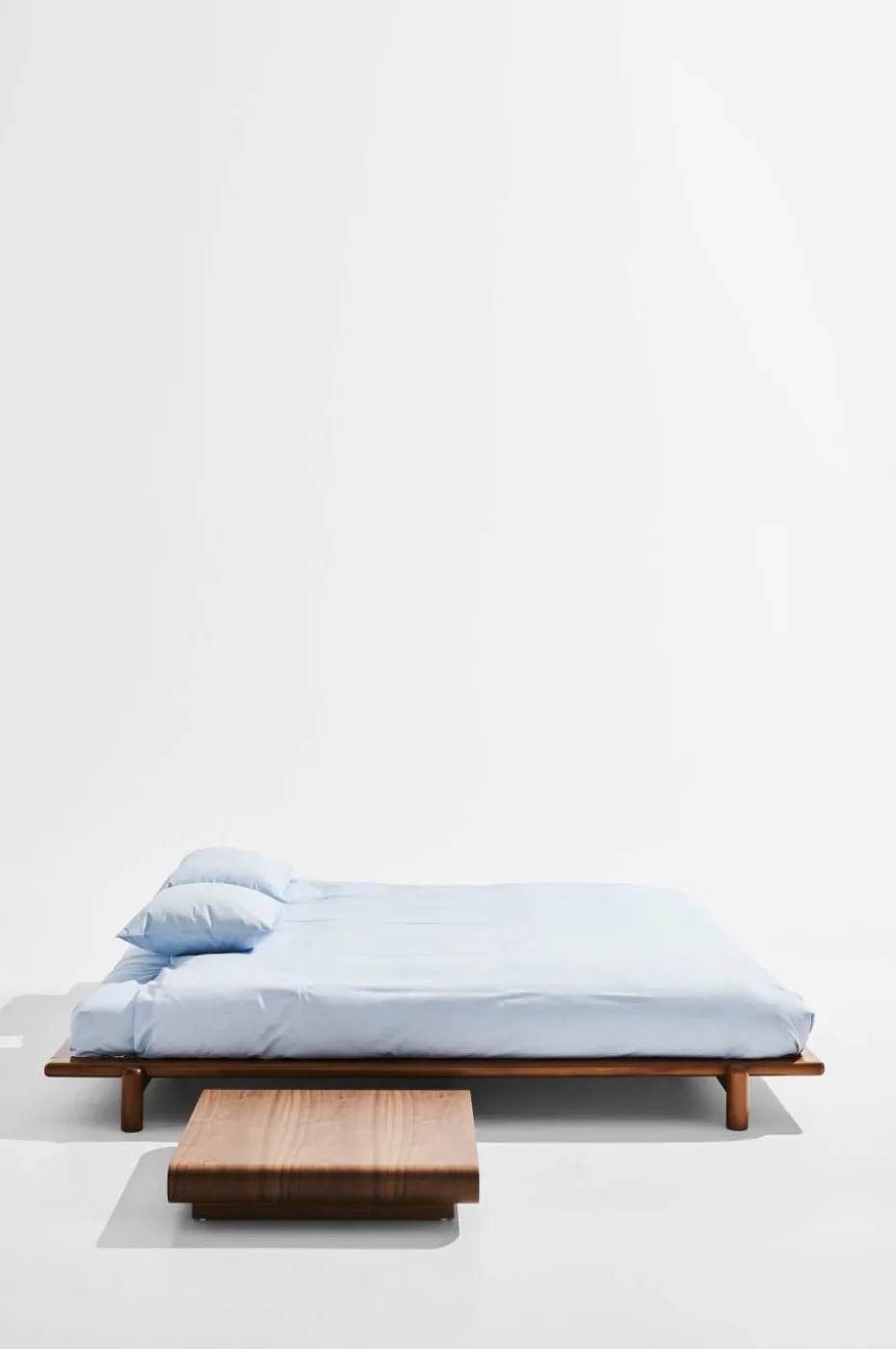 Pastill Julie sengeramme i furu 180 cm