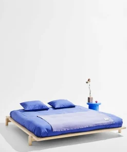 Pastill Julie sengeramme i furu 180 cm