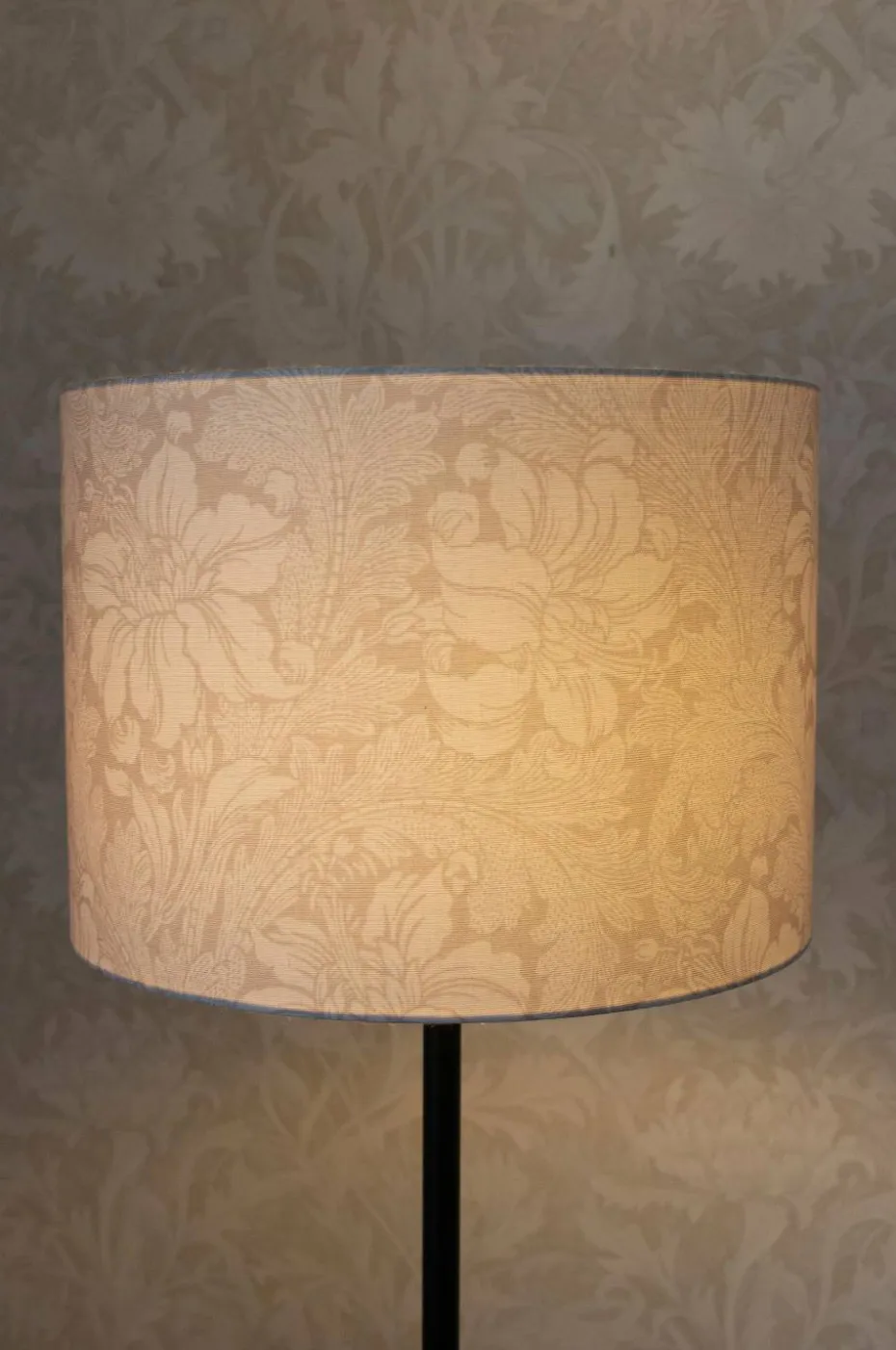 PR Home Gulvlampe Amy svart