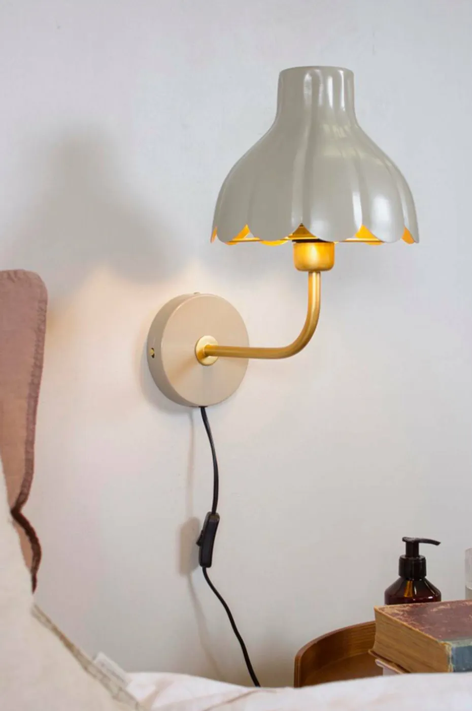 PR Home Vegglampe Wells