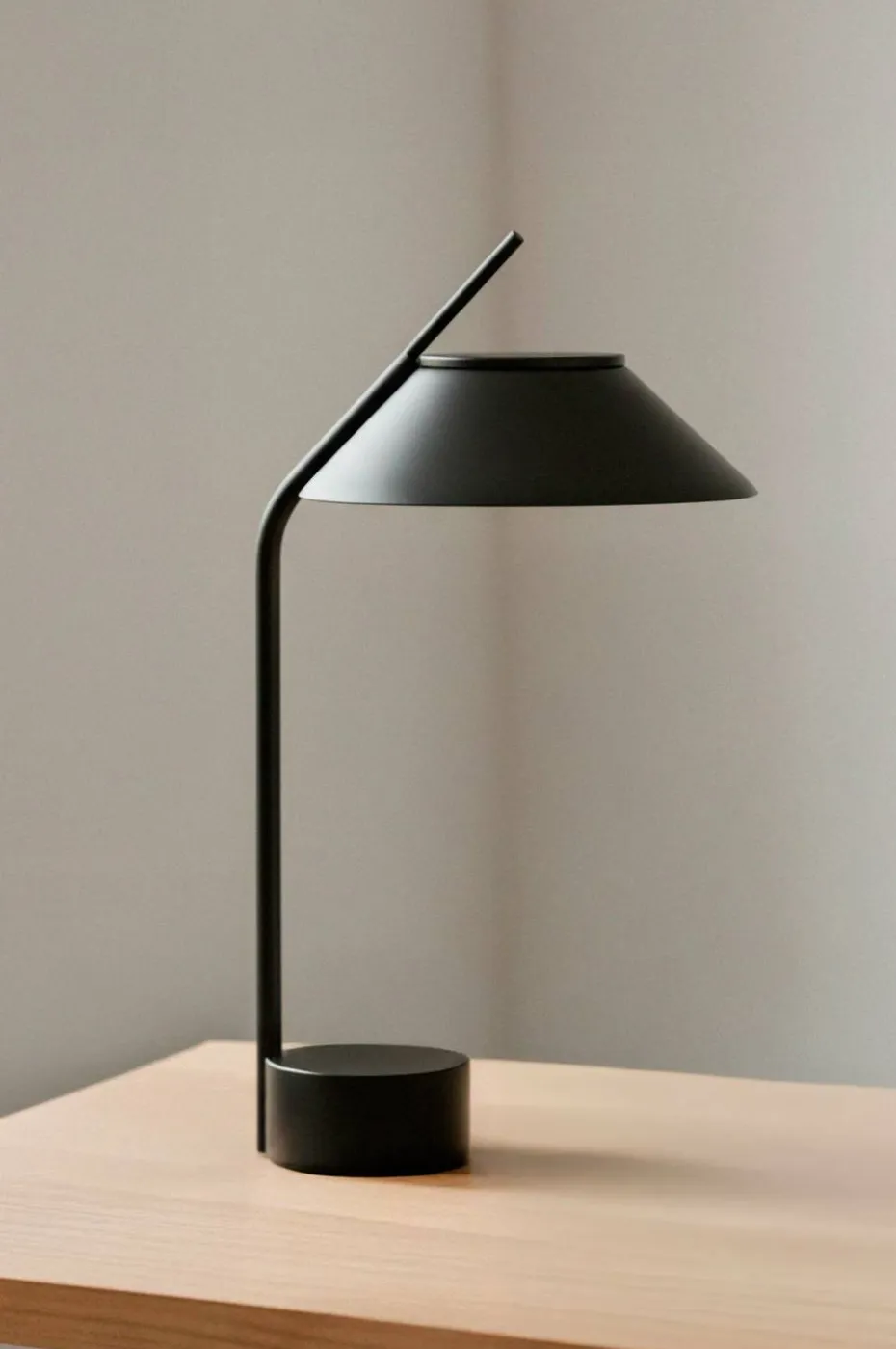 Stelton Vinkel LED-lampe, bærbar