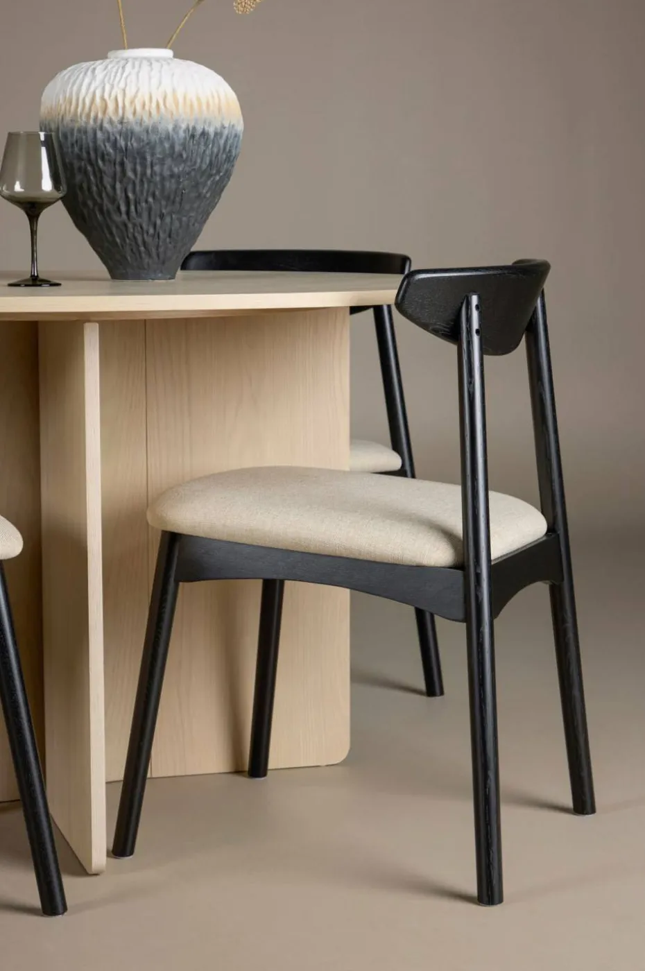 Venture Home Bord Tyresö med stol Ven
