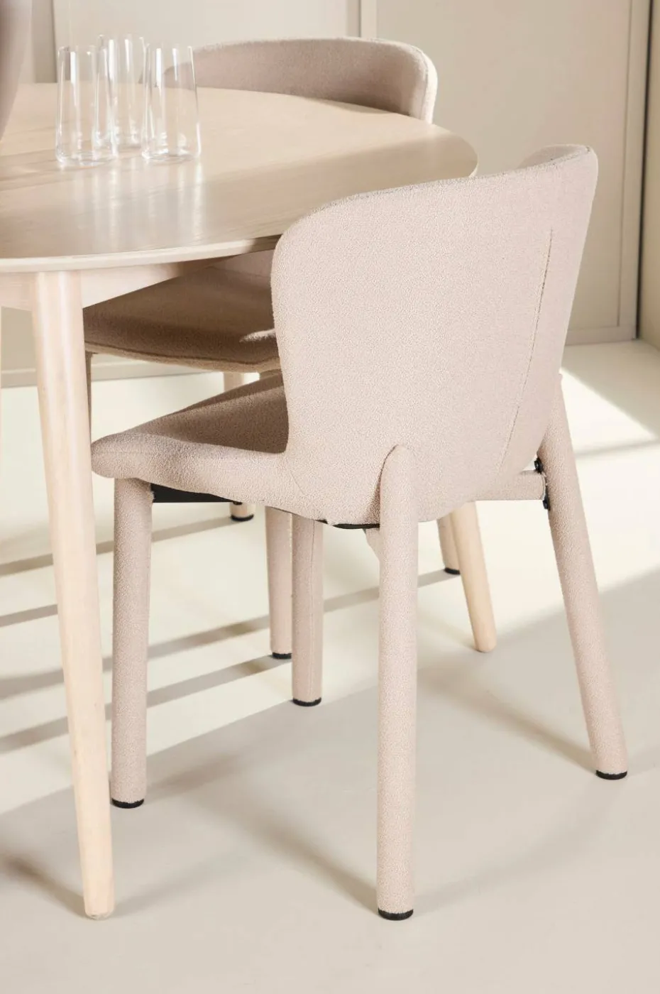 Venture Home Spisebord Flora med Astoria-stol