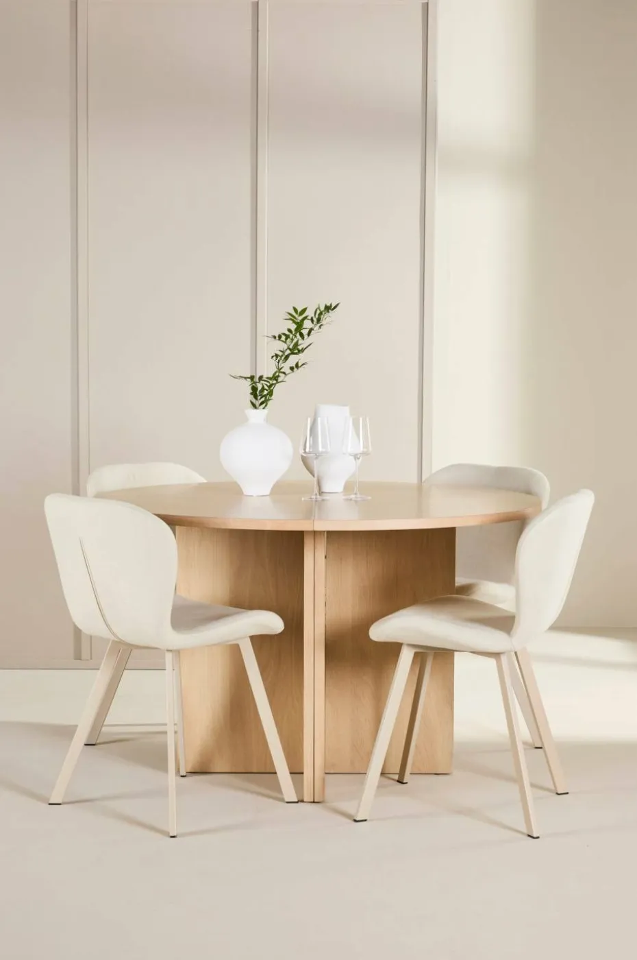 Venture Home Spisebord Strada med Lilja-stol