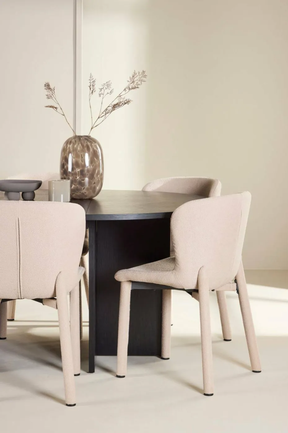 Venture Home Spisebord Strada med Astoria-stol