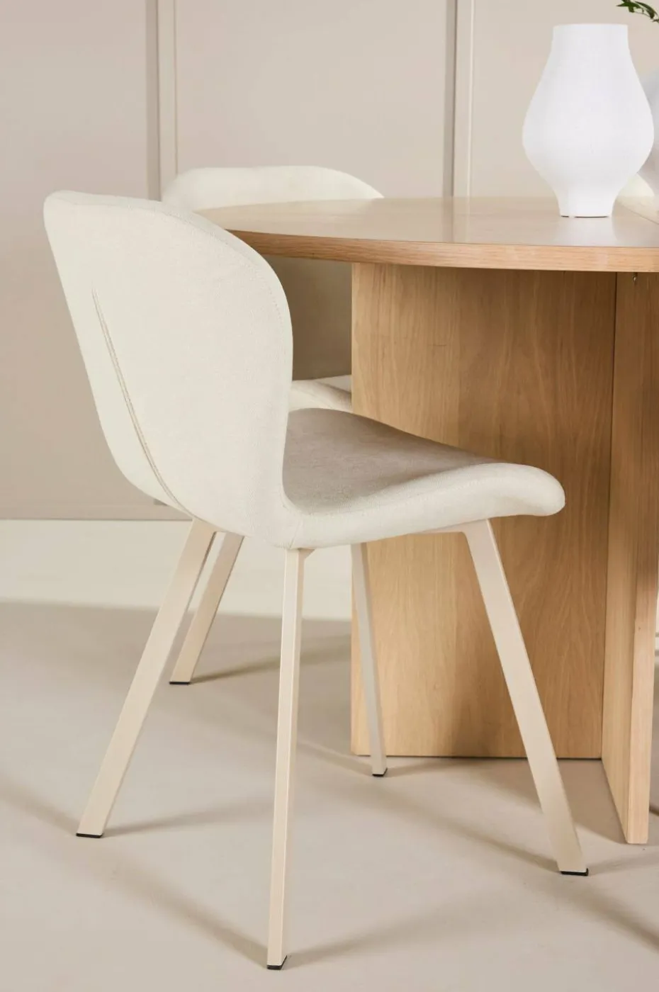 Venture Home Spisebord Strada med Lilja-stol