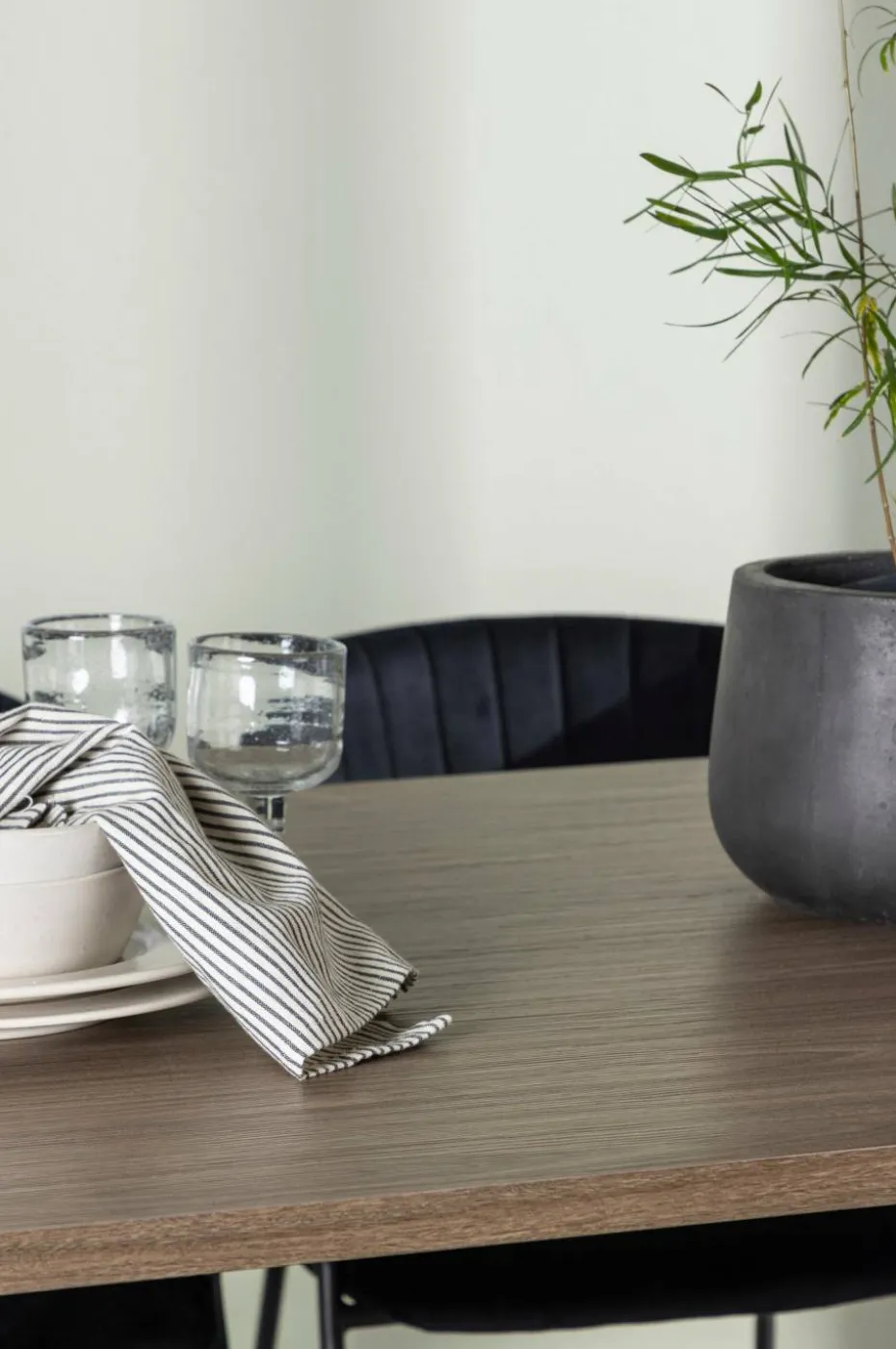 Venture Home Spisegruppe Andy med stolene Selma