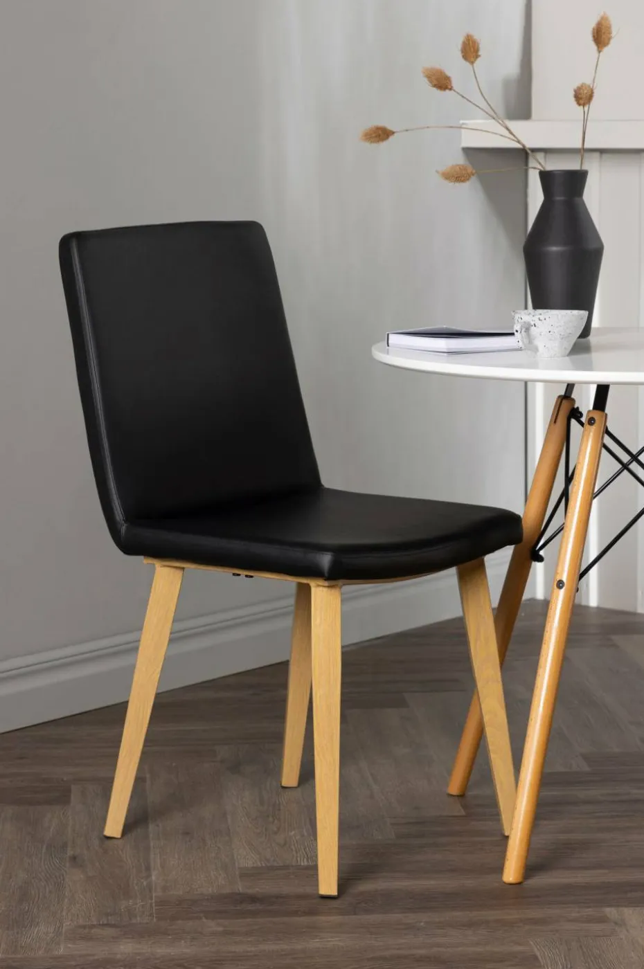 Venture Home Spisegruppe Danburi med 2 stk stoler Today